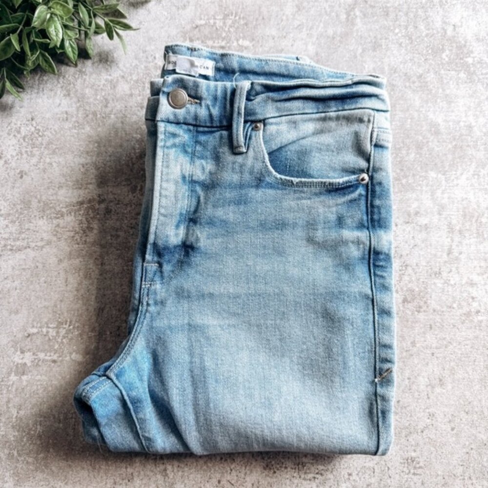 Good American Light Wash High Waist Straight Leg Distressed Jean Size 4/27